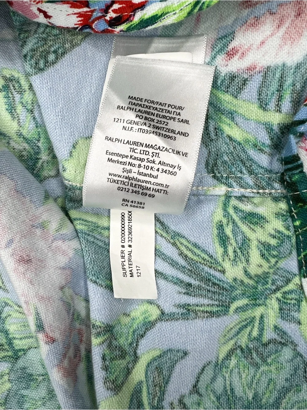 Ralph Lauren Boys Tropical Button Down Oxford Shirt Long Sleeve size Large 14-16